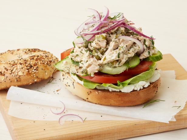 So macht man ein Thunfischsandwich