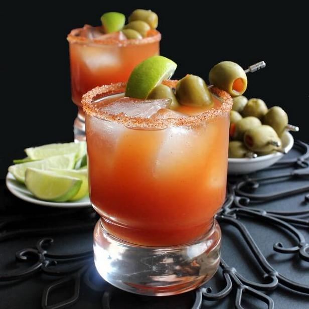 Wie man Michelada zubereitet