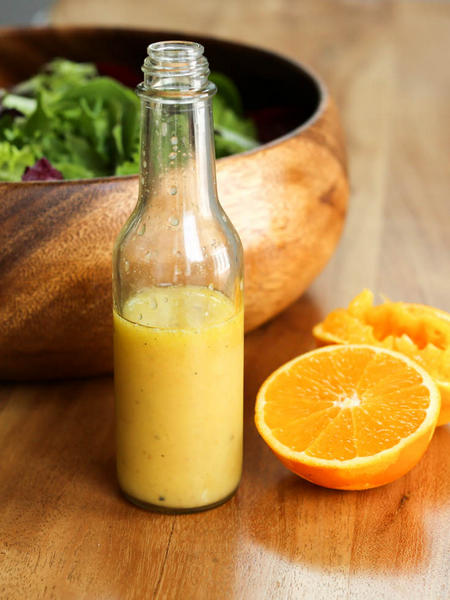 Come preparare - Condimento classico per insalata francese