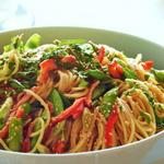 Knuspriger Spaghetti-Salat