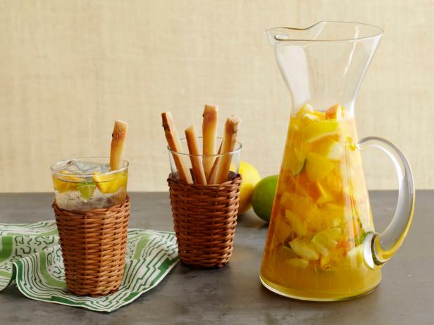 Wie man einen Caipirinha-Cocktail zubereitet