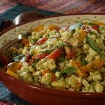 Gegrillter Tomaten-Mais-Salat mit Thai-Basilikum-Dressing