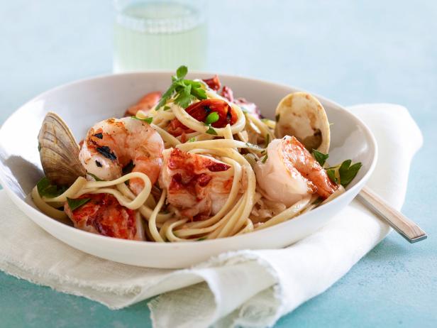 Zubereitung - Pasta "Fra Diavolo" mit gegrillten Meeresfrüchten