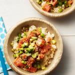 Poke Bowl Salat mit Thunfisch