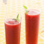 Daiquiri mit frischen Erdbeeren, Balsamico-Essig und Basilikum