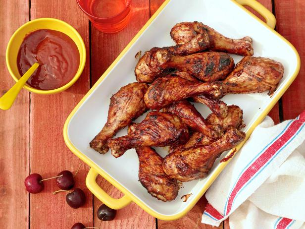 Zubereitung - Gegrillte Hähnchenkeulen mit Kirsch-BBQ-Sauce