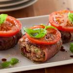 Lammburger im Prosciutto-Mantel
