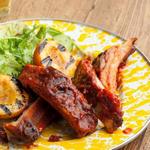 Rippchen mit Pfirsich-Barbecue-Sauce