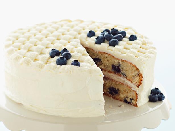 Rezept für geflochtenen Kuchen mit Blaubeerglasur