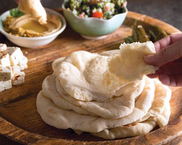 Laffa (Orta Doğu Yassı Ekmeği) Nasıl Yapılır?