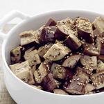 باذنجان مطهو على البخار مع بذور السمسم