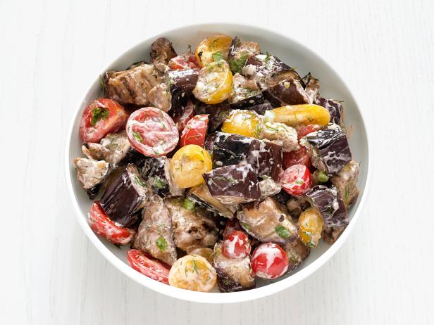 Izgara Patlıcan Salatası Nasıl Yapılır?