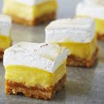 Zitronenschnitten mit Marshmallows