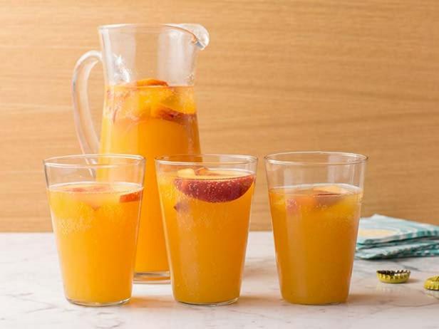 صورة - مبرد بيرة مع الخوخ والزنجبيل