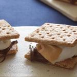 Klassisches S'mores-Dessert