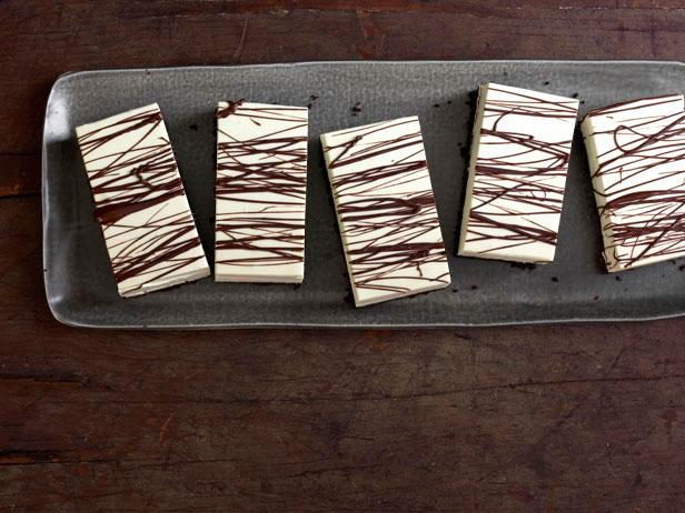 So wird's gemacht – Limetten-Gelee-Käsekuchen ohne Backen