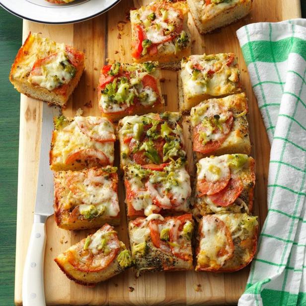 Wie man Thymian-Kartoffel-Focaccia zubereitet