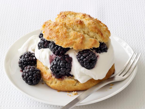 Wie man Mandelkuchen zubereitet