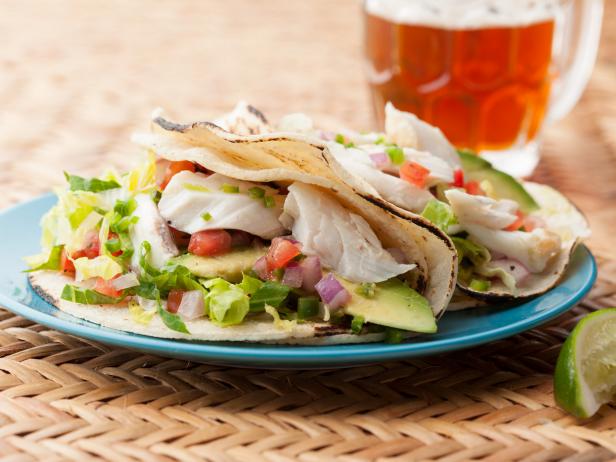 Wie man Fisch-Tacos zubereitet
