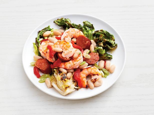 Come preparare - Insalata tiepida di fagioli con gamberi grigliati