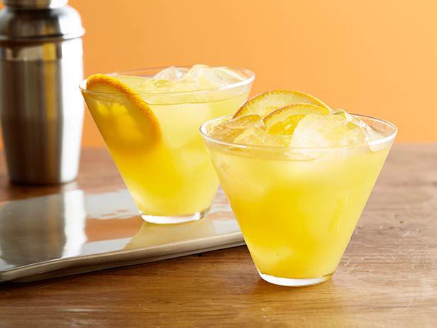 So bereiten Sie eine Cointreau-Chipotle-Margarita zu