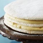 كعكة المرنغ والجوز "Dacquoise"