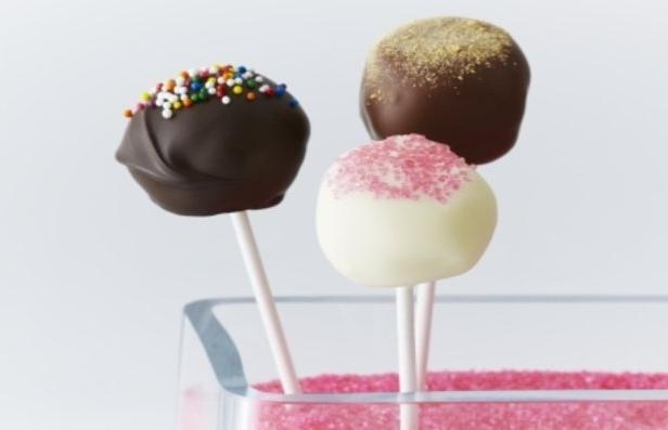 Wie man Cheesecake Cake Pops macht