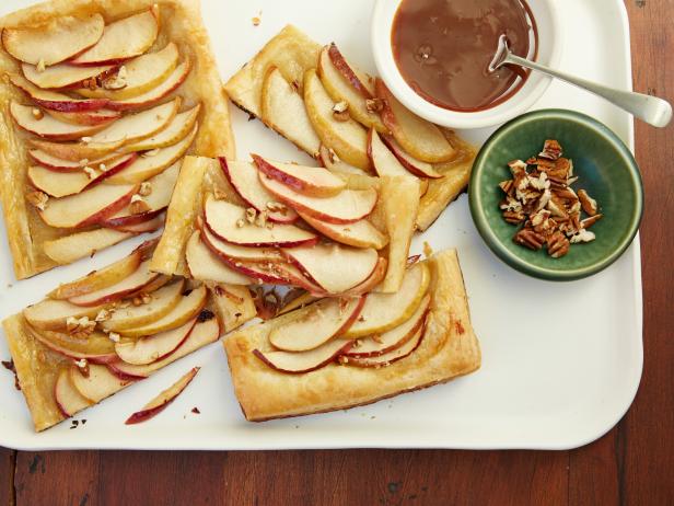 طريقة عمل فطيرة التفاح السريعة