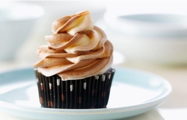 Come preparare i cupcake al tartufo di cioccolato con glassa al formaggio cremoso