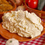 Traditioneller serbischer Käse-Kajmak