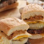 Rindersteak- und Eiersandwiches