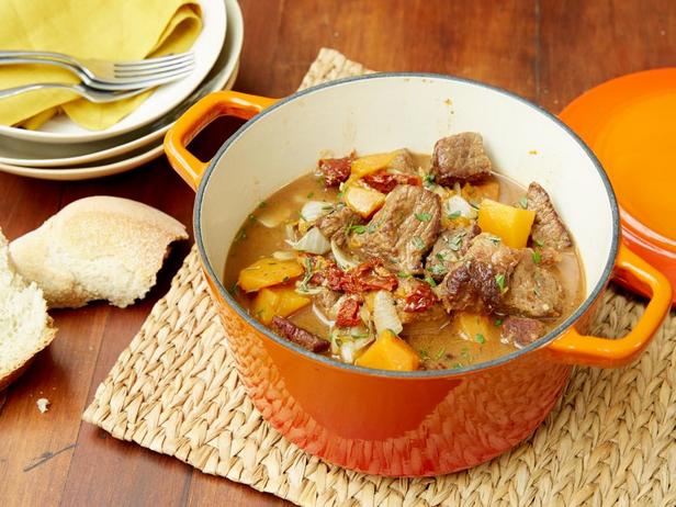 Veiseliha- ja butternut-kõrvitsa hautis