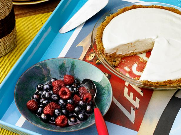 So bereiten Sie gefrorenen Zitronenkuchen zu