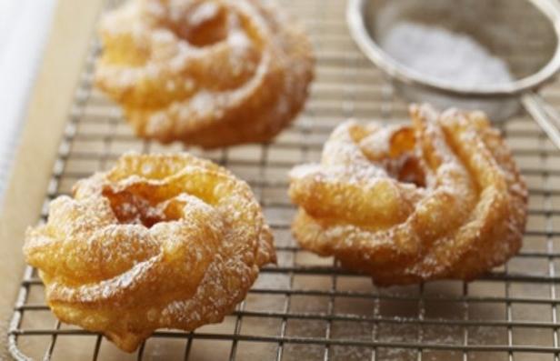 Wie man Cruller zubereitet – Französische Vanillekrapfen