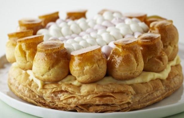 So backen Sie die klassische Saint-Honoré-Torte