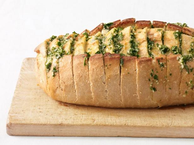 Foto des Gerichts – Knoblauchbrot mit Petersilie