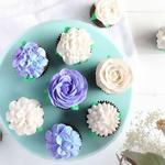 Cupcakes mit Sahneblumen