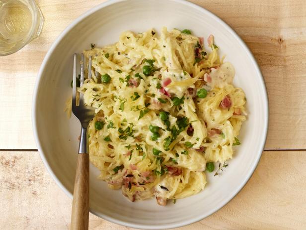 Rezept für Spaghetti-Kürbis Alfredo mit Pancetta und grünen Erbsen