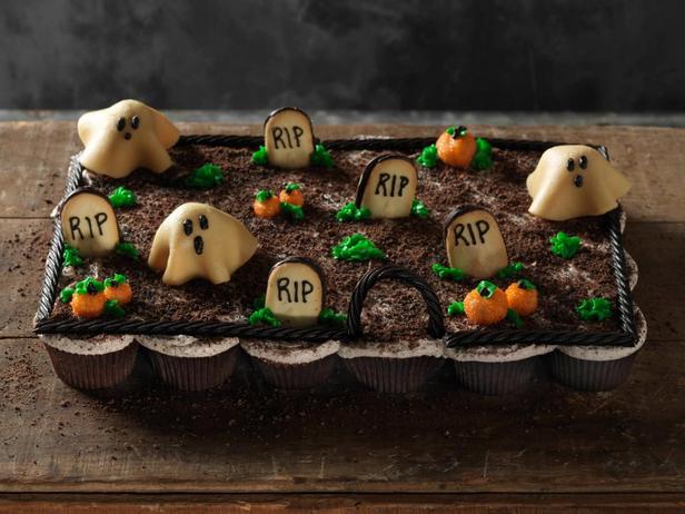 Foto des Gerichts – „Friedhof“-Cupcake-Torte