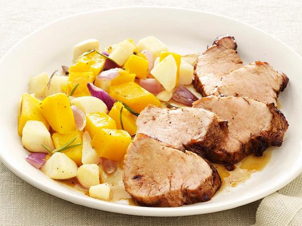 ภาพอาหาร - หมูอบราดซอสฟักทองและแอปเปิ้ล