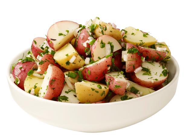 23. Sirke ve otlarla hazırlanmış patates salatası