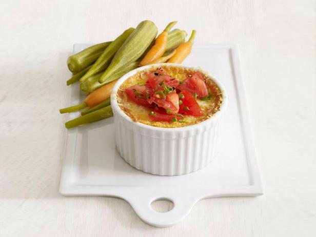 Foto des Gerichts – Maissoufflé mit Käse und frischen Tomaten