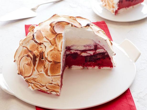 Foto des Gerichts – Baked Alaska Cake mit Sommerbeeren