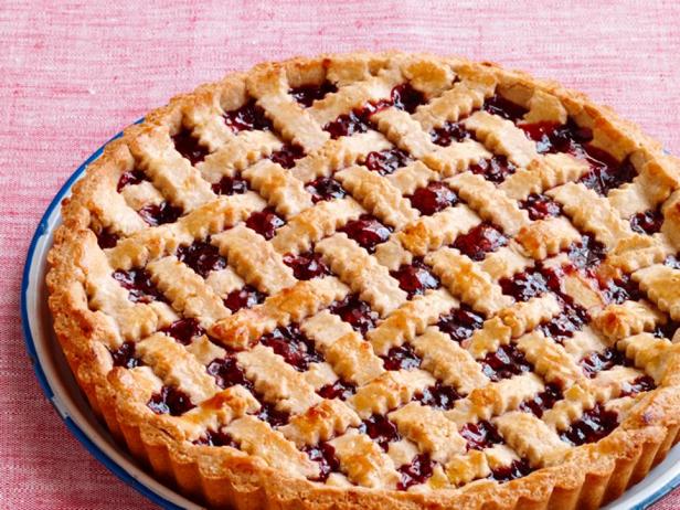 صورة الطبق - فطيرة الكرز "محضرة منزلياً"