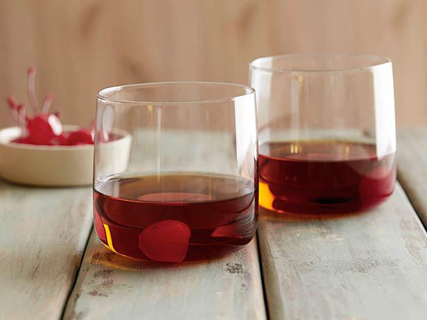 So bereiten Sie den Rob Roy Cocktail zu