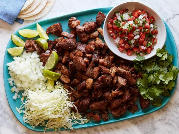 Wie man Carnitas im Schongarer zubereitet