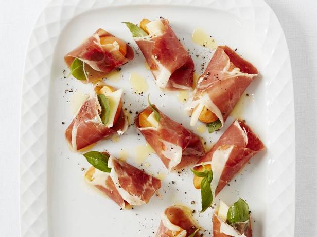 Zubereitung – Vorspeise mit Kaki und Prosciutto