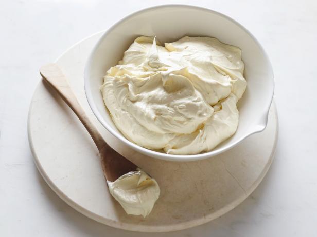 Wie man französische Buttercreme zubereitet