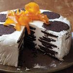 Eistorte mit Orangen-Karamell-Schlagsahne