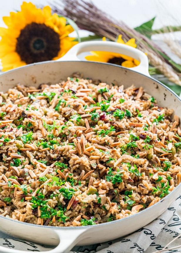 طريقة الطهي - حصاد الأرز مع الخضار والمكسرات